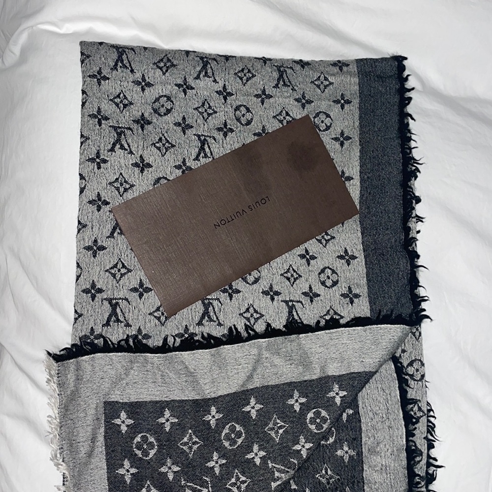 LV Monogram black black denim shawl